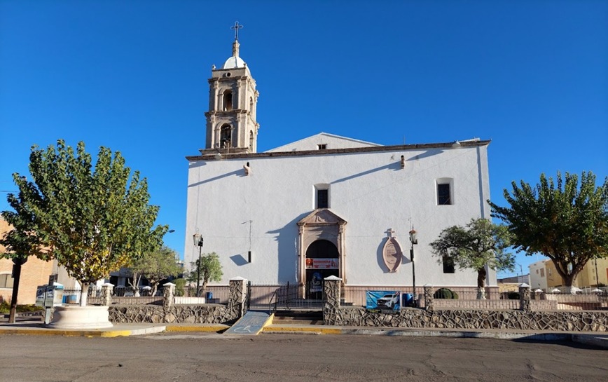Parroquia de Camargo de día
